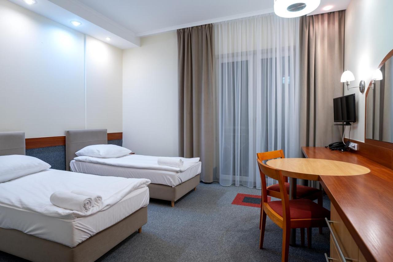 Hotel Lord Gorlice Exteriör bild