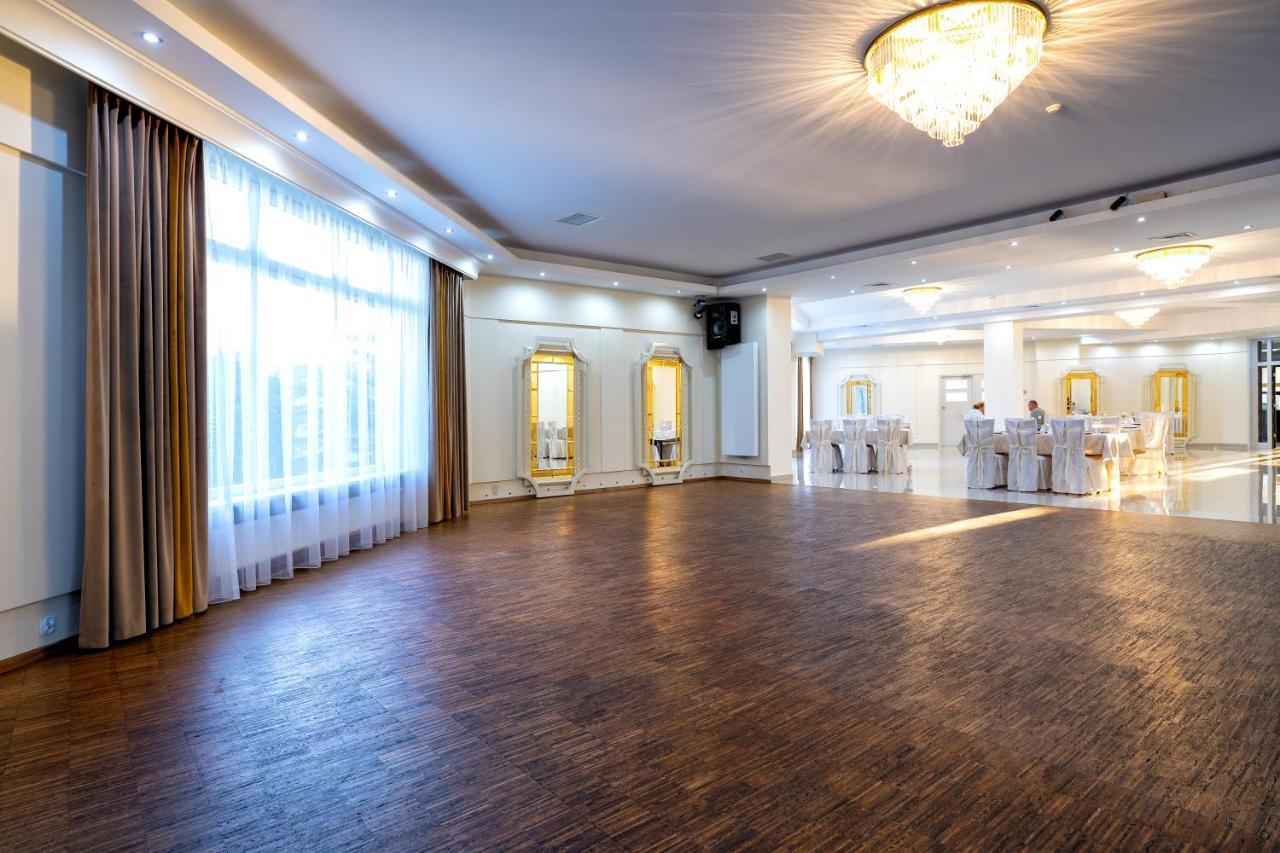 Hotel Lord Gorlice Exteriör bild